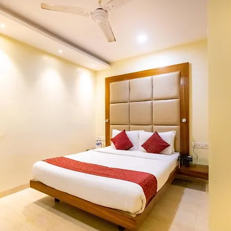 Hotel Apex International Near Mumbai Airport Exterior photo